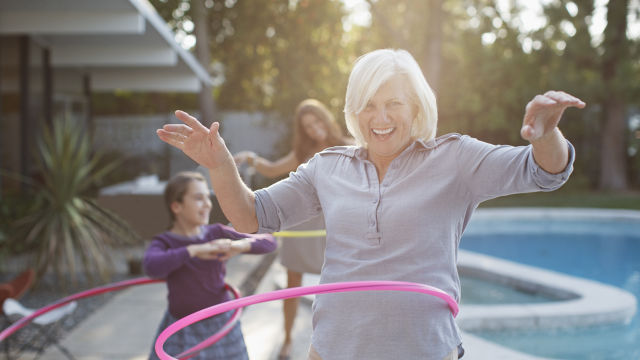lady playing with the hoop